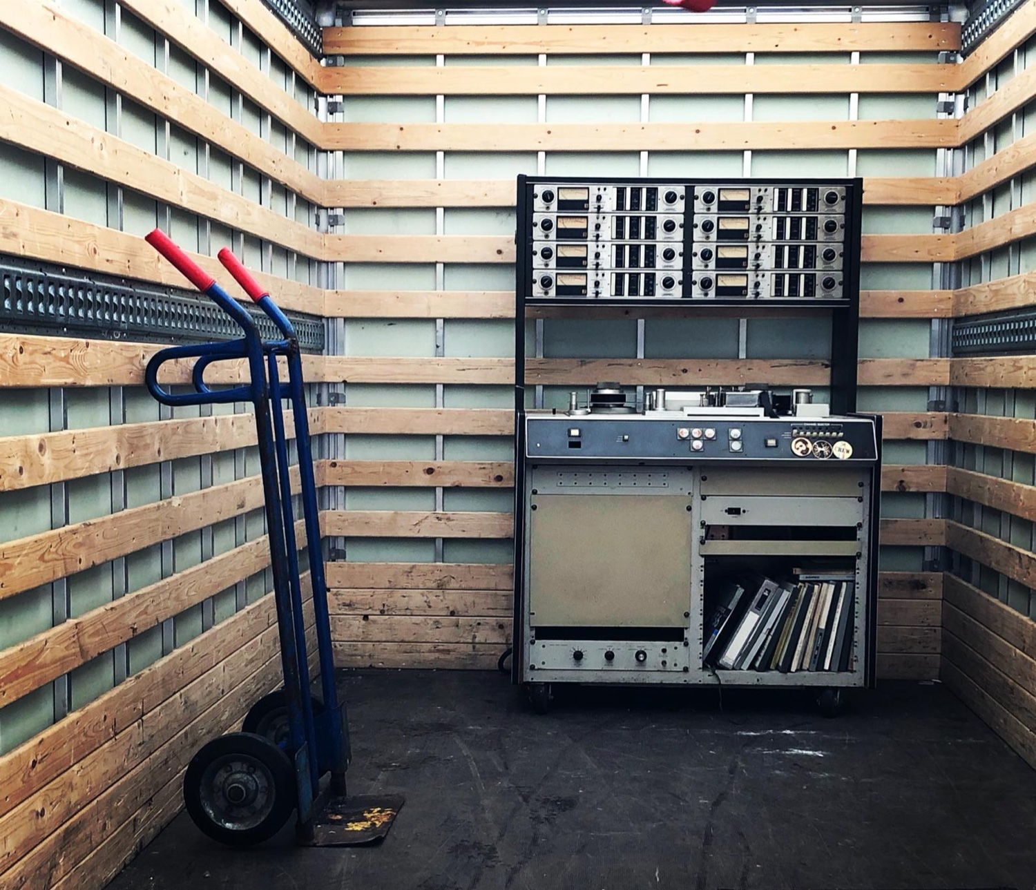 Bertha — the Ampex MM-1000 — arriving at the studio
